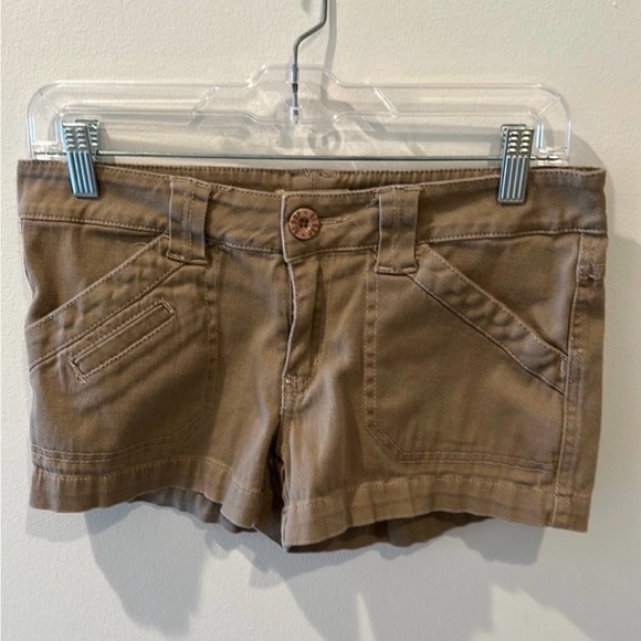 BeBop y2k Chino Short Shorts Stretch in Khaki Brown Size 5 - Picture 1 of 7